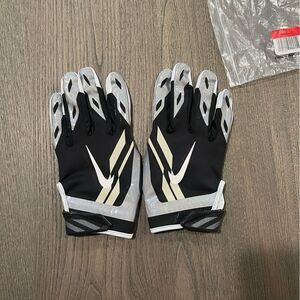 NWT Nike Vapor Shield Football Receiver Gloves - Size L